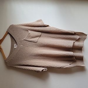 Womans top- new without tag